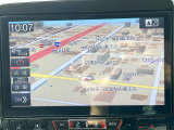【大画面ナビ】人気の大型11インチナビを装備。存在感のある大画面はインパクト大!ナビ利用時のマップ表示は見やすく、テレビやDVDは臨場感がアップ!いつものドライブがグッと楽しくなります♪