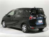 ご覧の車両以外にも多数のU-Carを展示販売しております。