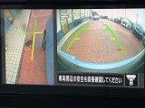 左サイドカメラとフロントカメラ運転席から死角となりやすい車両左前部分や前方部分もバッチリ見えます♪