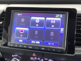 ナビ機能だけでなく、フルセグ、Bluetooth、DVDとCD再生などのオーディオ機能がついています!