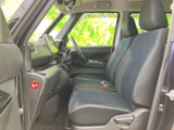 機能的な操作系は、直感的に操作できます。運転に集中できるシンプルなデザインで、安全運転をサポートします。快適なドライブを追求。