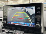 狭い道や駐車時も安心。後方の状況を画面で確認できるので、安全に運転をサポートします。運転に自信がない方にもおすすめです。