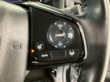 【アダプティブ・クルーズ・コントロール】予め設定した車速内でクルマが自動的に加減速。 前走車との適切な車間距離を維持しながら追従走行し、高速道路でのドライバーの疲労を軽減してくれる嬉しい機能付♪