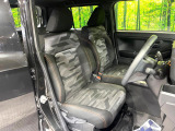 運転席シート廻りは使用感も少なく、良好な状態となっています。丁寧に使われていたことがよくわかりますね。