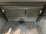 トランクの広さは、どうです、たくさんの荷物が積めますよ。