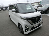 今話題のLEDランプが付いているので明るいですよ♪視界良好で安全確保!フォグライトも付いているのでより一層視界良好に!山道だって楽勝です★