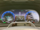 洗練されたデザインのメーターが、運転に集中できる快適な空間を実現します。見やすい表示で、安全運転をサポートします。