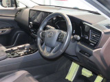 見通しのよいすっきりとした視界で、誰でも運転しやすいです。運転のしやすさは疲れにくさにも繋がりますよ♪