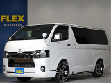 令和4年式ハイエースVダークプライムⅡ2800ディーゼル4WDカスタム車両入庫!オリジナル17インチアルミ415コブラフロントスポイラー1インチローダウンオリジナルLEDテールオリジナルフリップベット