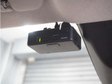 ◆ドライブレコーダー◆映像・音声などを記録する自動車用の装置です。 もしもの事故の際の記録はもちろん、旅行の際の思い出としてドライブの映像を楽しむことができます。