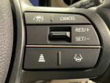 クルーズコントロールを装備しています。高速道路などで一定の速度で走ってくれるので運転が楽ですよ!速度を設定できますので、スピードの出しすぎにも注意できます。