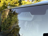 デュアルカメラ搭載。スズキセーフティーサポート、スズキの予防安全技術で高速道路、駐車時の運転をサポート致します。