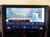 バック時の運転をサポートするバックガイドモニター&パノラミックビューモニター