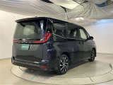 走りにこだわりながら収納力も持ち合わせたお車です。荷物を載せて軽快なドライブを楽しめますよ♪