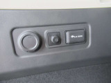 トランク左側に1500w電源あります♪♪