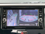 周囲の状況が分かるアラウンドビューモニター搭載。苦手な縦列駐車もこれがあれば安心ですね。