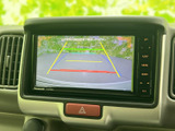 駐車時の安全性を高めるバックモニター。狭い場所でも、後方確認がしやすくなりました。運転に自信がない方にもおすすめです。