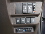 『1台』のお車に対して、こだわって仕入れを行っております。オプション装備装着車となります!