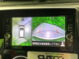 【アラウンドビューモニター】専用のカメラにより、上から見下ろしたような視点で360度クルマの周囲を確認することができます☆死角部分も確認しやすく、狭い場所での切り返しや駐車もスムーズに行えます。