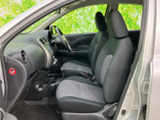 運転しやすいシンプルな内装。操作系も直感的に分かりやすく、すぐに慣れることができます。快適で安全なドライブをサポートします。
