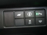 当社には、電動四輪スクーターも取扱いをしてます。歩くのが大変な方、運転免許証の更新をあきらめた方、ぜひ乗ってみて下さい。あなたの足になります。簡単運転、免許不要です。お問合せ番号は 0778-52-1246まで!