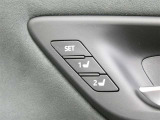 運転席のシートポジションを記憶・再現できるメモリー機能を搭載しています。