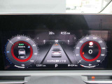 メーター内のカラーデイスプレイには運転をサポートする情報を表示します。