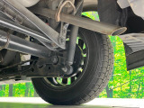 お車を安心してお乗りいただく為には、足回りの定期点検が欠かせません。サービスサポート(有償保証)では無料点検もご提供しており、安心のカーライフをお過ごしいただけるサポート体制が整っています。