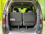 普段のお買い物や通勤、送迎等に十分な荷室スペースを確保しております。セカンドシートを倒すと、大きな荷物の積載も可能です♪