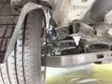 お車を安心してお乗りいただく為には、足回りの定期点検が欠かせません。サービスサポート(有償保証)では無料点検もご提供しており、安心のカーライフをお過ごしいただけるサポート体制が整っています。
