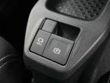 電動パーキングブレーキ搭載