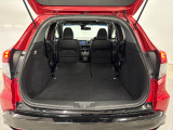ラゲッジスペースとしても使い勝手よいバリエーションも人気です。