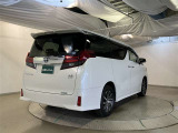 走りにこだわりながら収納力も持ち合わせたお車です。荷物を載せて軽快なドライブを楽しめますよ♪