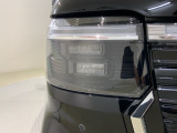 LEDヘッドライトは、点灯の瞬間から最大光量を発揮し、突然暗くなるトンネルなどでの安定感を高めます。