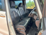 運転席シート廻りは使用感も少なく、良好な状態となっています。丁寧に使われていたことがよくわかりますね。