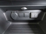 車内でお好きなエンタメ楽しめるHDMI&USBポート
