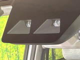 【スマートアシスト】走行中に前方の車両等を認識し、衝突しそうな時は警報とブレーキで衝突回避と被害軽減をアシスト。より安全にドライブをお楽しみいただけます。
