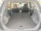 普段のお買い物や通勤、送迎等に十分な荷室スペースを確保しております。セカンドシートを倒すと、大きな荷物の積載も可能です♪