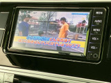 停車中にTVや動画を楽しめる機能。長距離移動や休憩時間に、リラックスした時間を過ごせます。同乗者の方も快適に過ごせるでしょう。