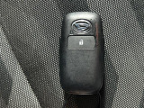 【スマートキー(エンジンスタートストップスイッチ)】スマートキー(電子キー)を持っていれば、スイッチを押すだけでエンジンをかけることができます!