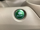 ★ECONスイッチ★ エコドライブを加速しよう!スイッチをONにすると、運転の仕方によるロスを抑え込み燃費をよくするようクルマが頑張ります(*^ー^*)燃費向上にチャレンジ♪