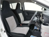 運転席のスペースはゆったりしていて、視界も広く確保されているので普段の運転からロングドライブまで快適です。
