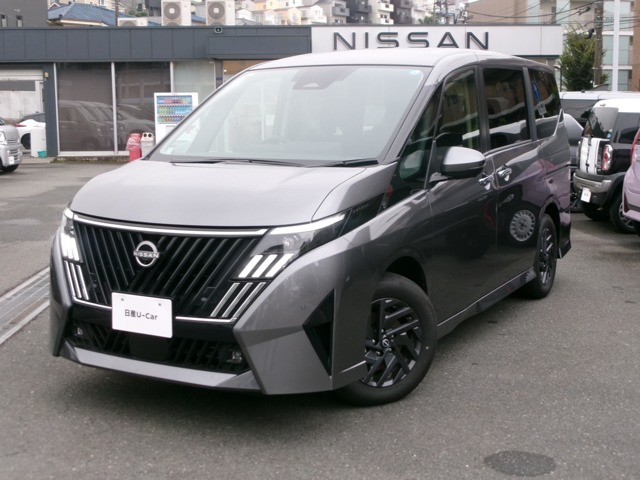 セレナ 1.4 e-POWER ハイウェイスターV 