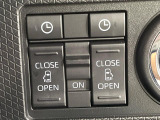 【両側パワースライドドア】スマートキーや運転席のスイッチで後席両側スライドドアの開閉が可能♪電動だから力を入れてドアを開ける必要が無く、小さなお子様でも簡単に開け閉めでき快適です♪
