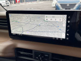 日産純正のカーナビが付いておりますので知らない所でもサポートしますので安心ですね。色々な機能でドライブも快適ですね。