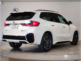 BMWのお車は、&ldquo;駆け抜ける歓び&rdquo;を体現しております。走行の安定性とコーナリングの良さを追求し、思い通りにハンドルの操作可能です。