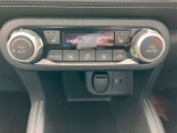 運転席・助手席シートヒーター☆