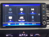 メモリーインターナビ付いています。スマートフォンとの連動も可能です。