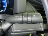 トンネルなど、周囲の明るさの変化でランプ類を自動オン・オフするコンライトです(消し忘れ防止機能付)