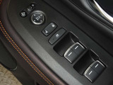 電動格納式ドアミラー・パワーウインドウを装備しています。